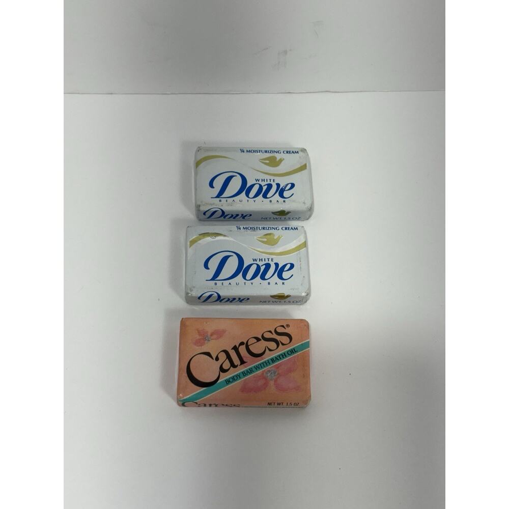 Lot of‎ 3 Vintage Bar Soap 1.5 oz Size Mini Body Bar w/Bath Oil Caress And Dove